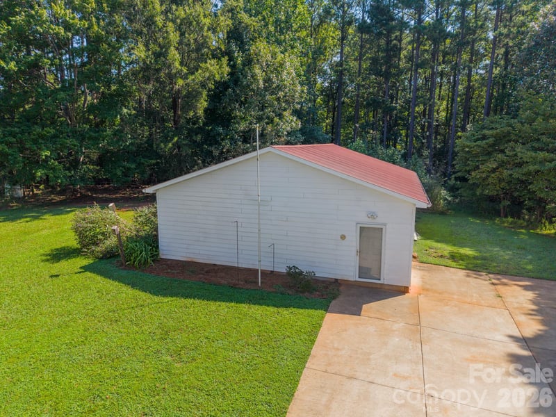 1673 Forest Ridge Dr, Stanley, NC 28164