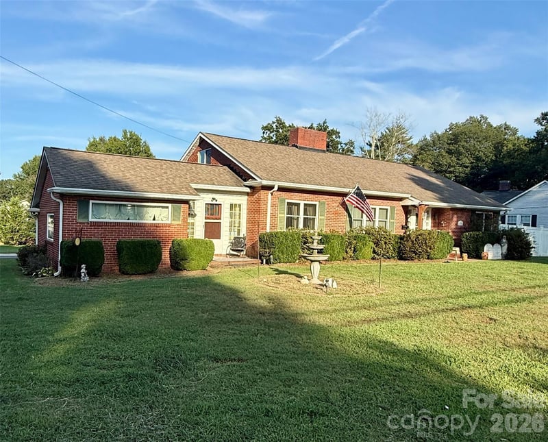 401 S Mulberry St, Cherryville, NC 28021