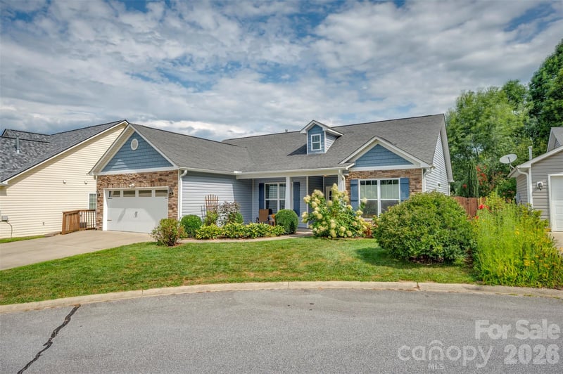 Hendersonville, NC 28792