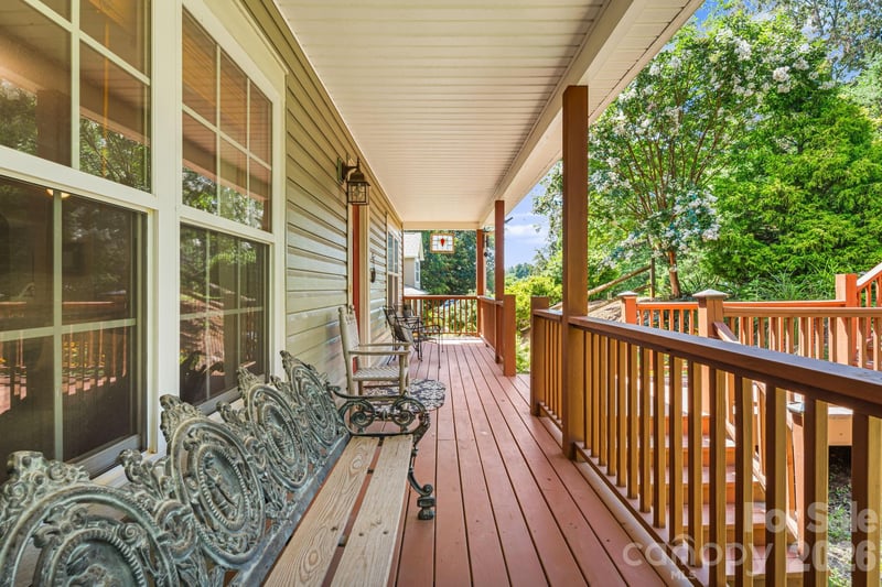 16 Heather Mist Dr, Weaverville, NC 28787