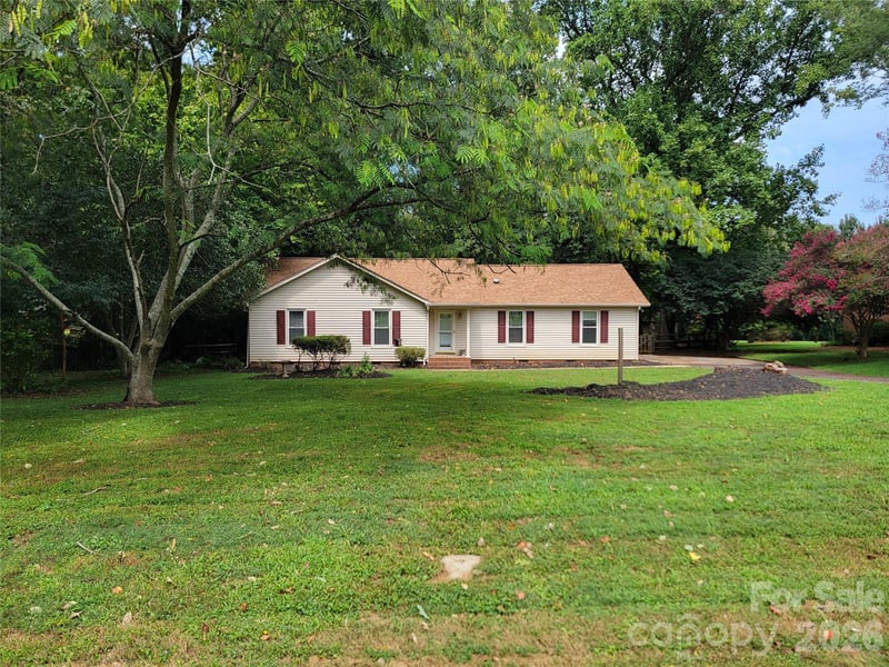 4710 Carving Tree Dr, Charlotte, NC 28227