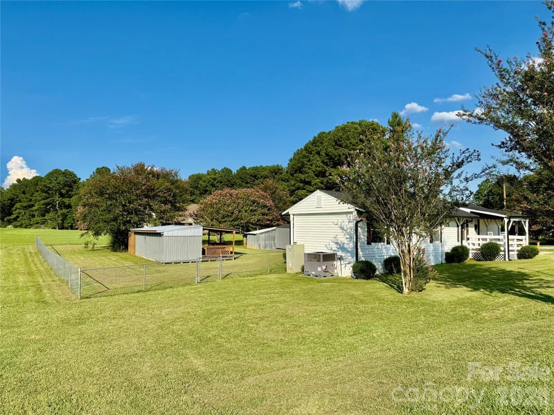 6191 Richburg Rd, Great Falls, SC 29055