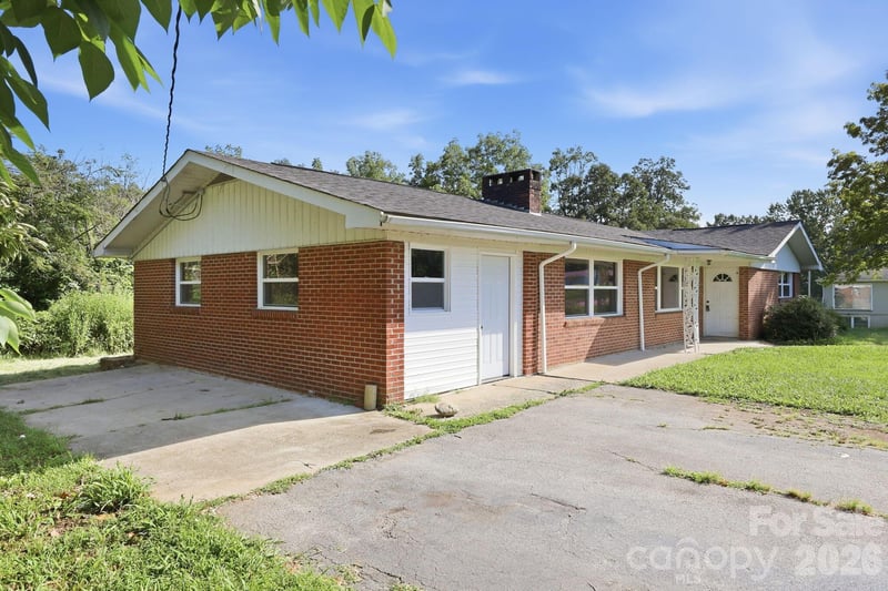 1496 Jenkins Valley Rd, Alexander, NC 28701