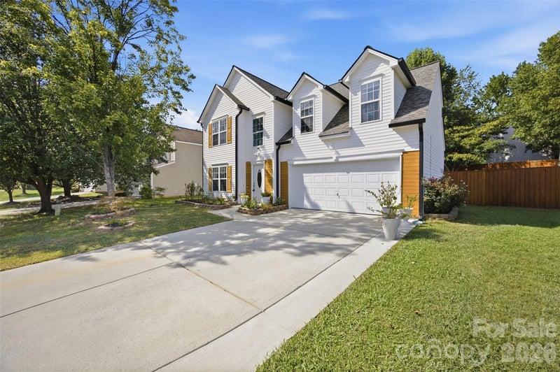 7204 Hidden Creek Dr, Charlotte, NC 28214