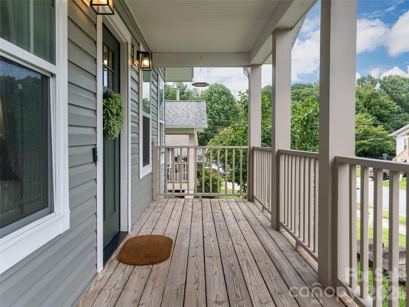 115 Soulshine Ct, Asheville, NC 28806