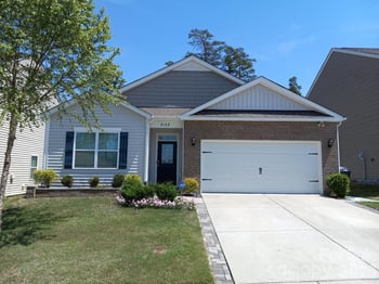 5108 Briscoe Dr, Charlotte, NC 28214