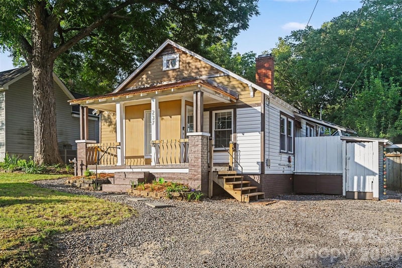 237 Simpson Dr NE, Concord, NC 28025