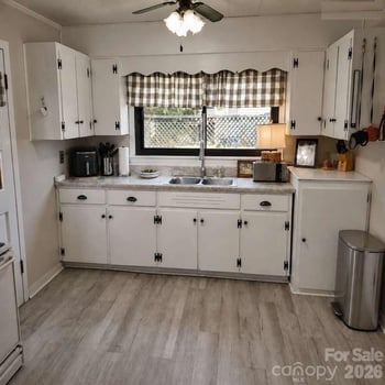70 Temple Church Rd, Brevard, NC 28712