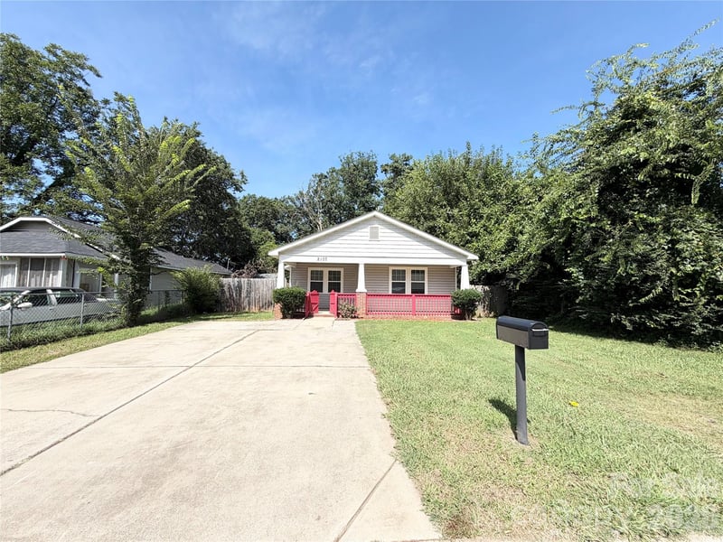 2107 Custer St, Charlotte, NC 28216