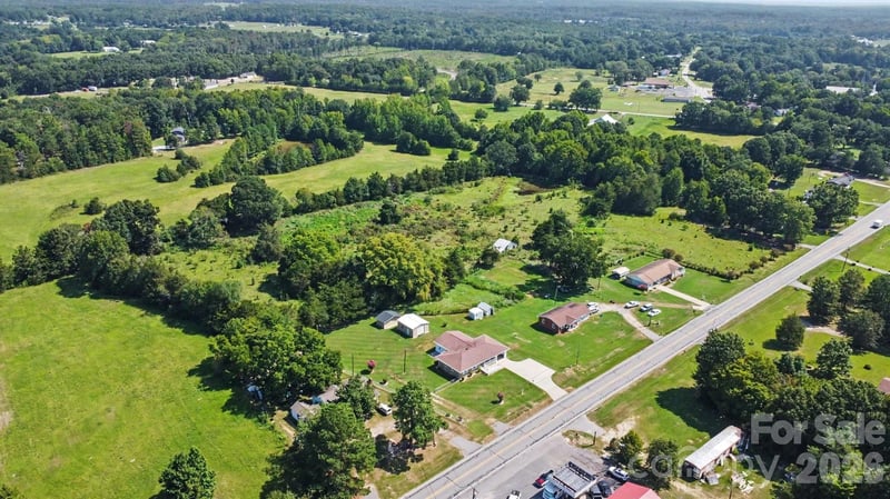 2997 Flat Creek Rd, Lancaster, SC 29720
