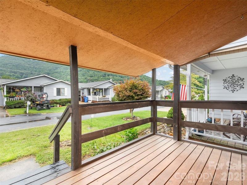 94 Market St, Maggie Valley, NC 28751
