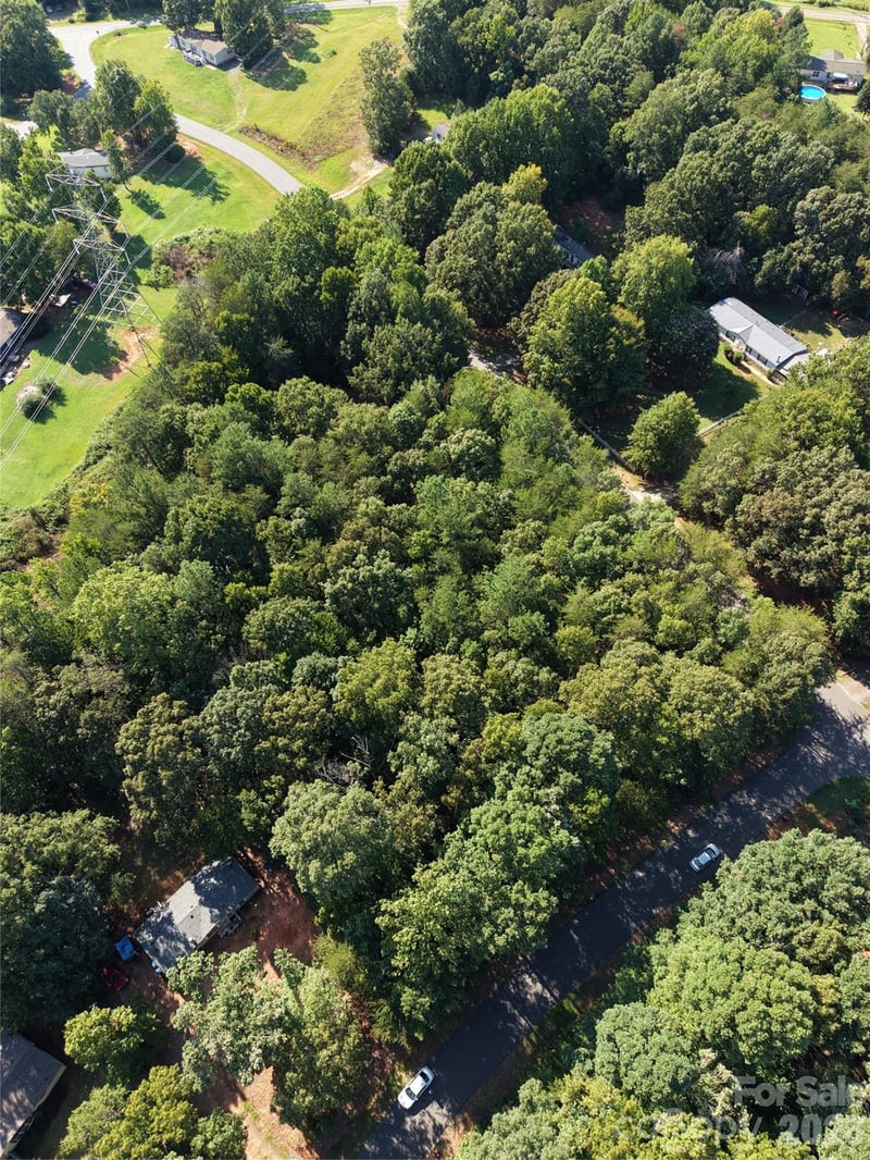 1550 Maiden Wood Cir, Maiden, NC 28650