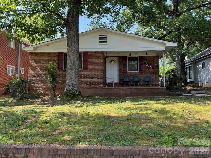 305 Keswick Ave, Charlotte, NC 28206