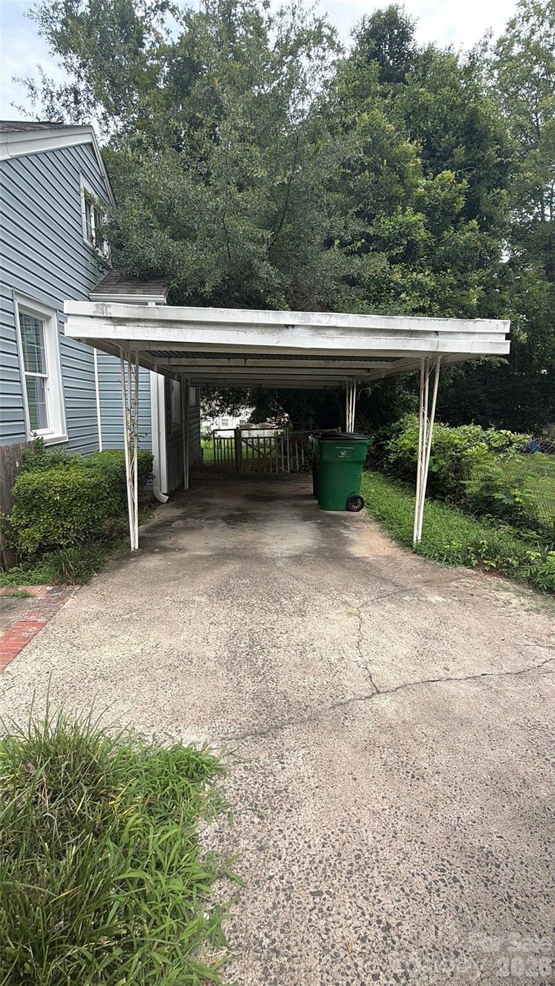 1009 Woodside Ave, Charlotte, NC 28205