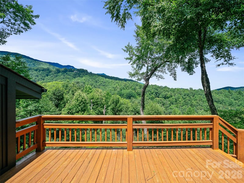 156 Winterstar Loop, Burnsville, NC 28714