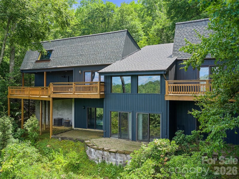 156 Winterstar Loop, Burnsville, NC 28714