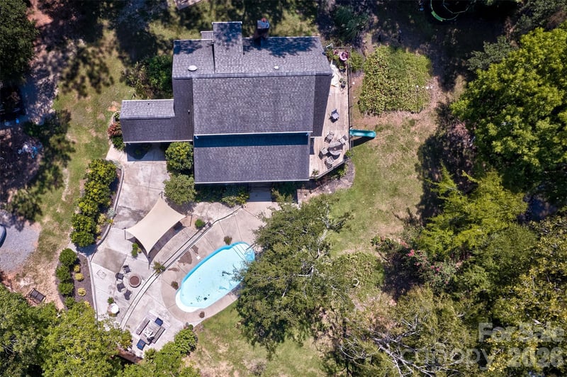 486 Willow Cove Rd, Lake Wylie, SC 29710