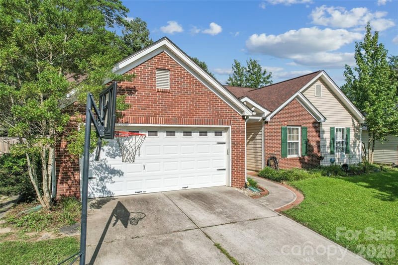 3609 Edgeview Dr, Indian Trail, NC 28079