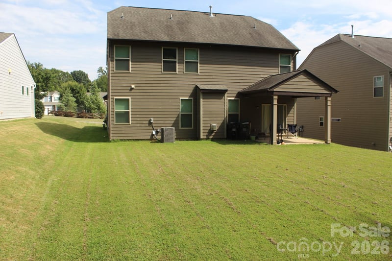 4226 Falls Lake Dr, Concord, NC 28025