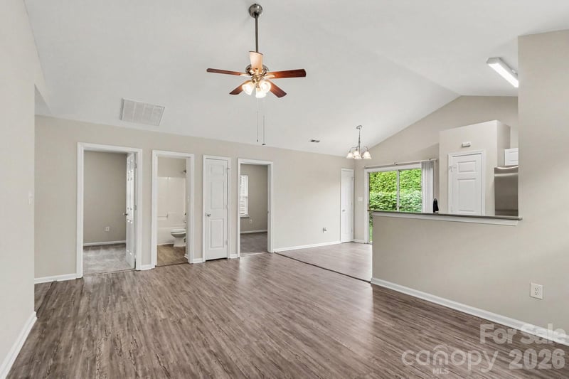 1311 Braveheart Ln, Charlotte, NC 28216