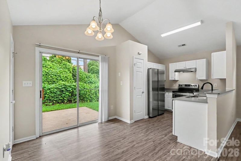 1311 Braveheart Ln, Charlotte, NC 28216