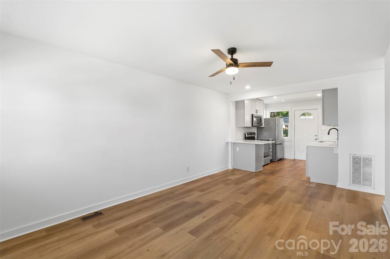 3019 Columbus Cir, Charlotte, NC 28208