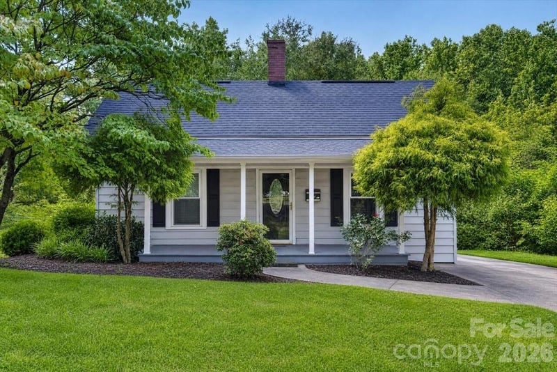 619 N Mountain St, Cherryville, NC 28021