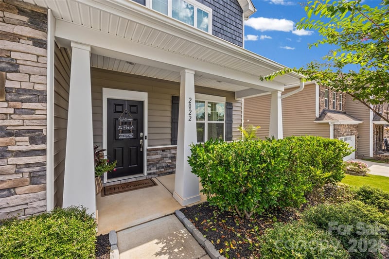 2022 Napa Valley Dr, Waxhaw, NC 28173