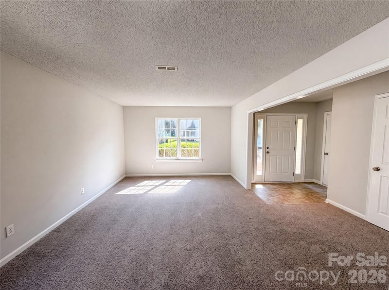 10319 Covingtonwood Dr, Charlotte, NC 28214