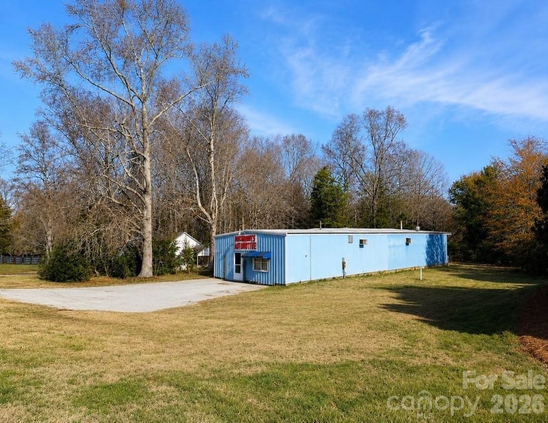 3386 Hands Mill Hw, York, SC 29745
