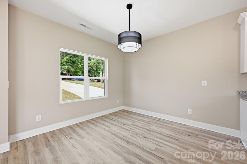 1513 Robin Rd, Newton, NC 28658