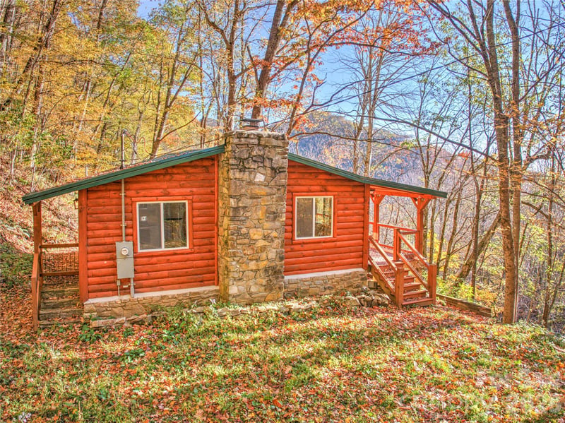 430 Long Branch Rd, Clyde, NC 28721