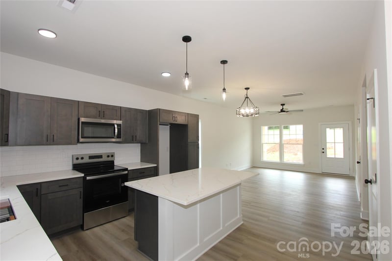 1074 Lyndsey Brook Ct, Lincolnton, NC 28092