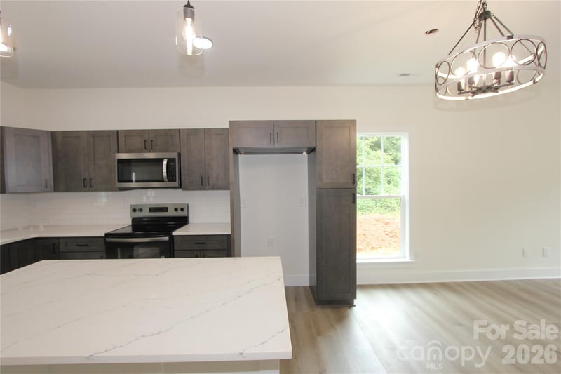 1074 Lyndsey Brook Ct, Lincolnton, NC 28092