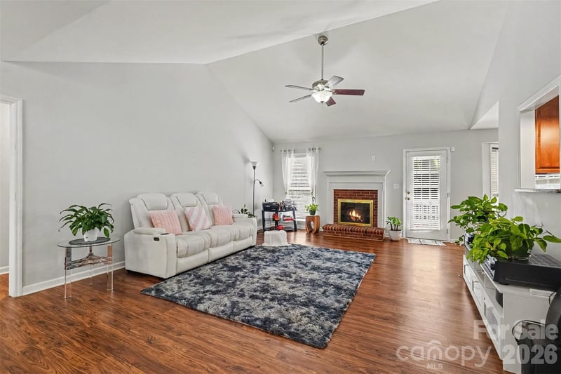 8202 Stevens Mill Rd #92, Matthews, NC 28104
