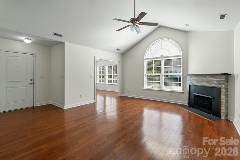 179 Lone Oak Cir, Rock Hill, SC 29732