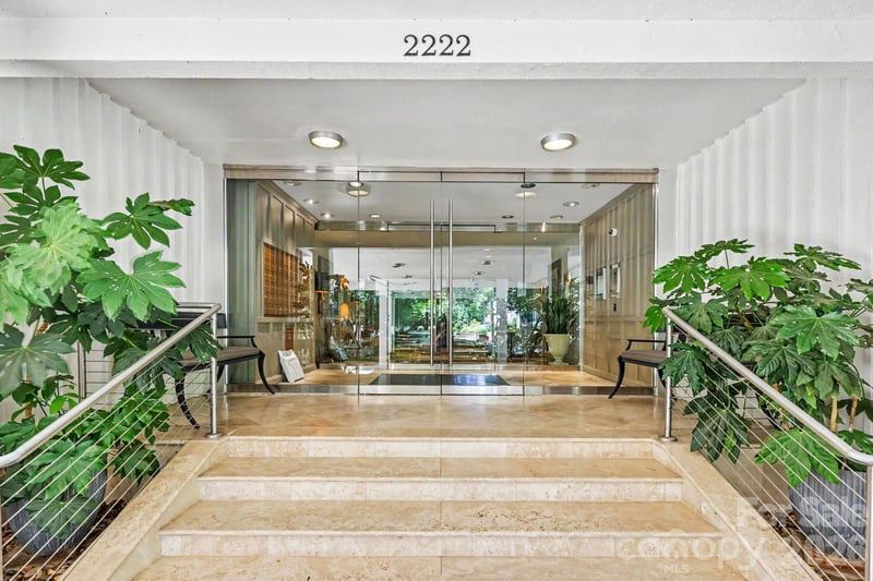 2222 Selwyn Ave #603, Charlotte, NC 28207