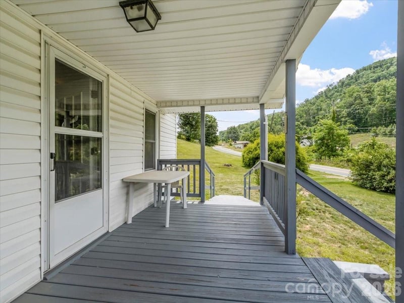 659 Newdale Church Rd, Burnsville, NC 28714