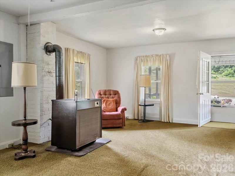 659 Newdale Church Rd, Burnsville, NC 28714