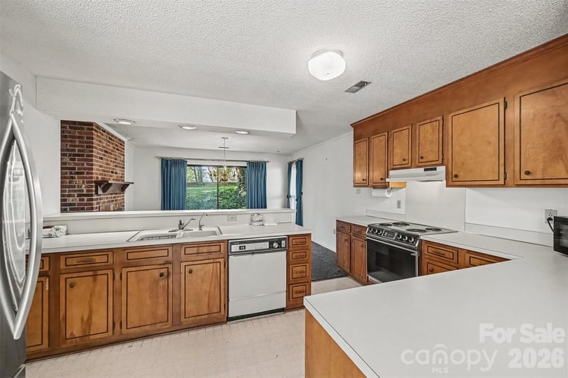 8248 Oakley Ln, Charlotte, NC 28270