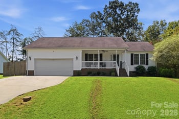 86 Fifth St, York, SC 29745