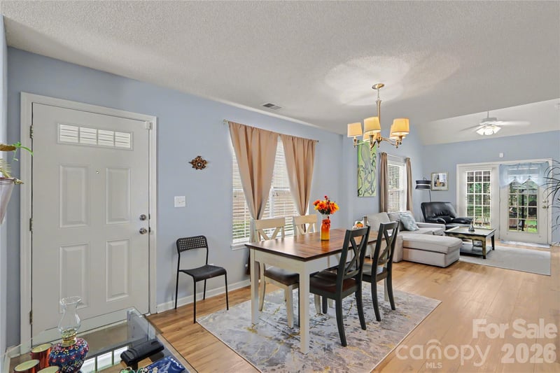 2716 Rozzelles Landing Dr, Charlotte, NC 28214