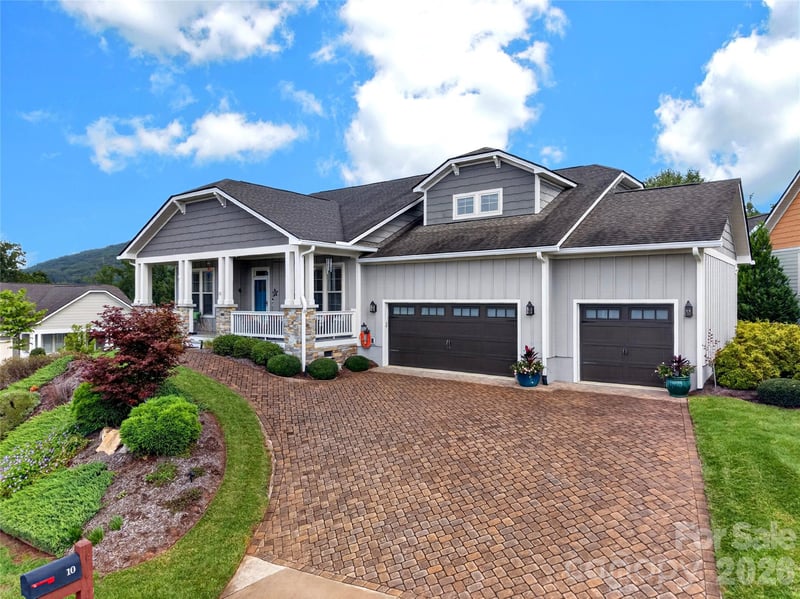 10 Buckhorn Gap Rd, Biltmore Lake, NC 28715