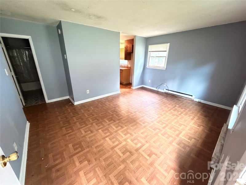 6783 Glover Ln, Stanley, NC 28164