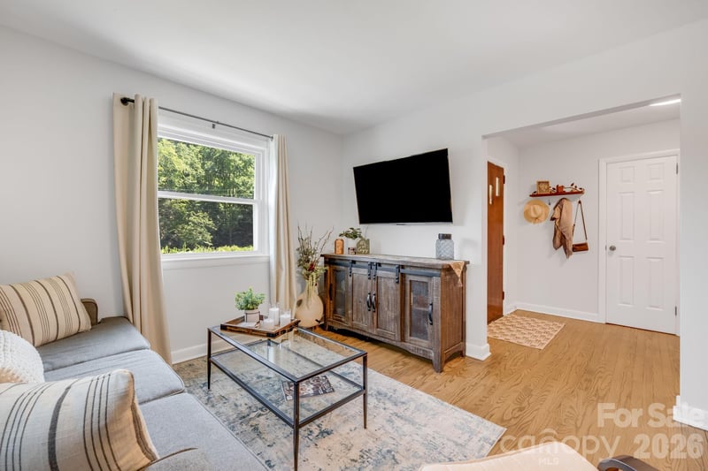 1772 Nc 9 Hw, Black Mountain, NC 28711