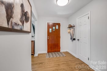 1772 Nc 9 Hw, Black Mountain, NC 28711