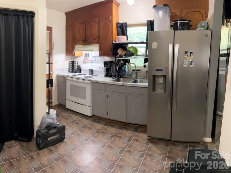 6800 Glover Ln, Stanley, NC 28164