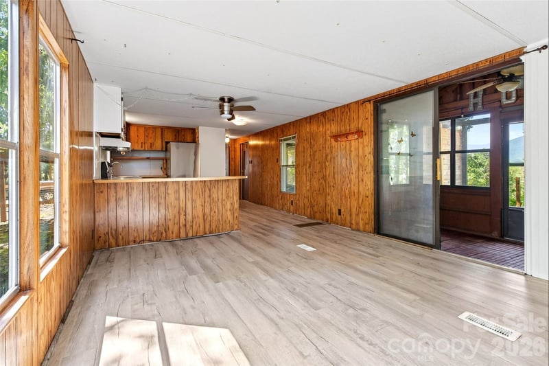 128 Pearson Cir, Lake Lure, NC 28746
