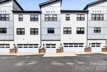 1146 E 36th St, Charlotte, NC 28205