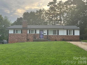 325 Glenwood Dr, Mooresville, NC 28115